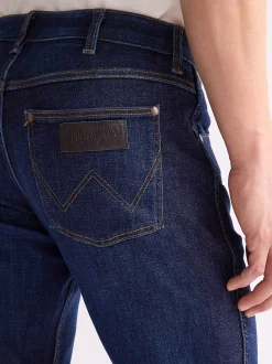 Online Greensboro Straight High Stretch Jean Herren Jeans