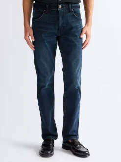 Hot Greensboro Straight Medium Stretch Jean Herren Jeans