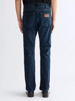 Hot Greensboro Straight Medium Stretch Jean Herren Jeans