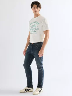Online Larston Slim Tapered Toughlite Low Stretch Jean Herren Jeans