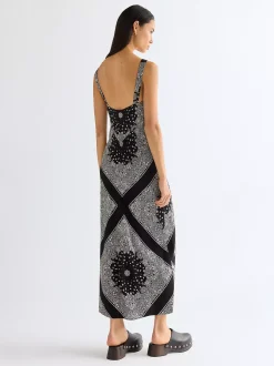 New i Bia ip Dre Damen Kleider Und Jumpsuits